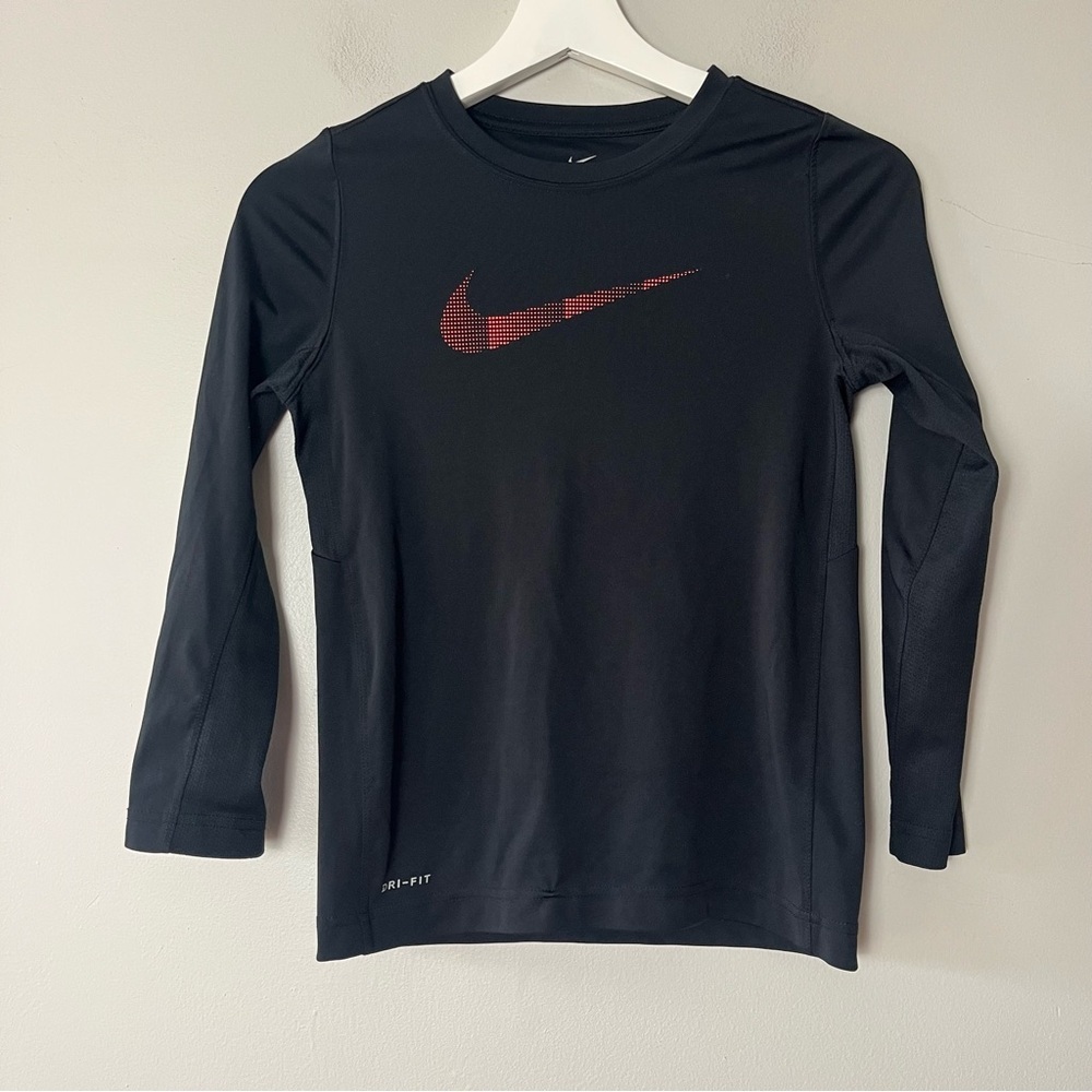 Nike Dri-Fit Red Check Black Long Sleeve Athletic Shirt‎ Small